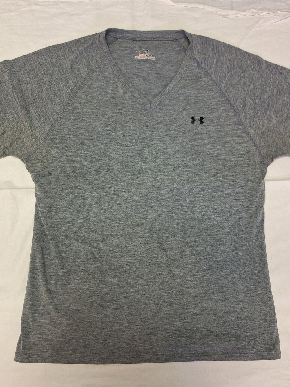 Under Armour Women’s Gray Heather V-Neck Performance Tee